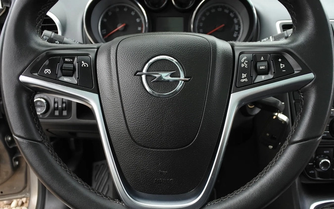 Opel Meriva cena 27900 przebieg: 117000, rok produkcji 2012 z Białystok małe 326
